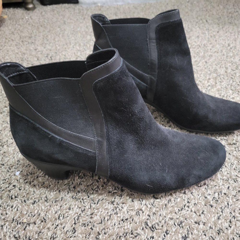 Easy Spirit Black Suede Ankle Booties